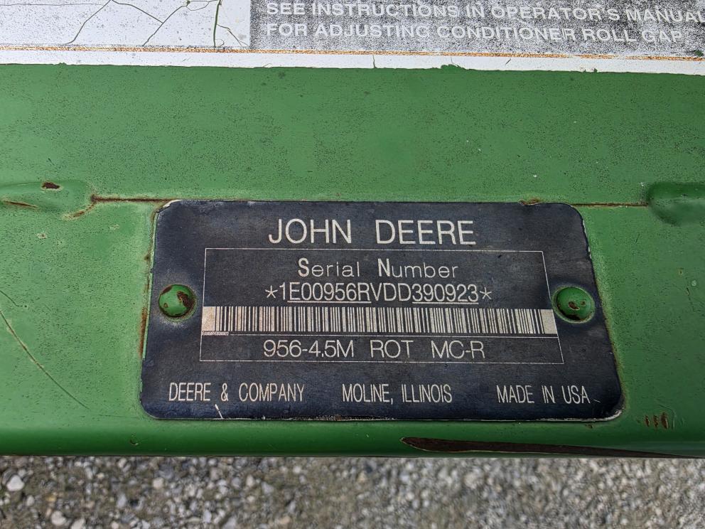 Image for 2013 John Deere 956