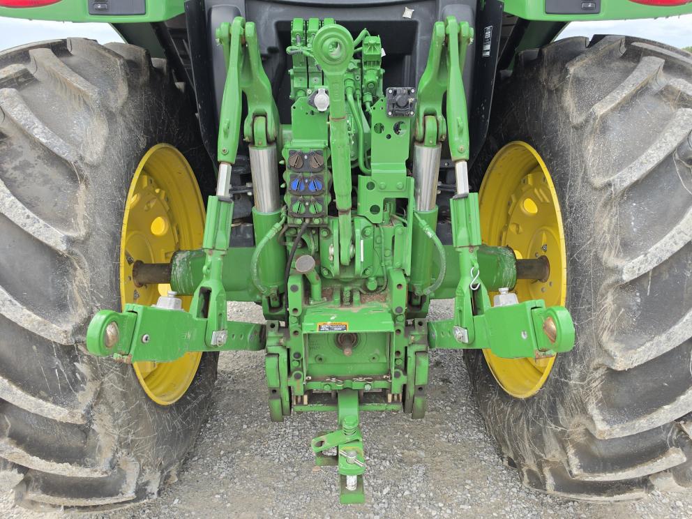 Image for 2024 John Deere 6R 155