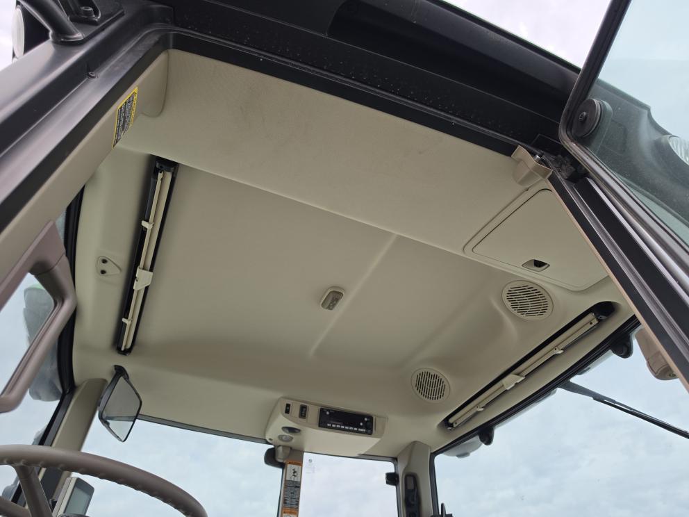 Image for 2023 John Deere 6155M
