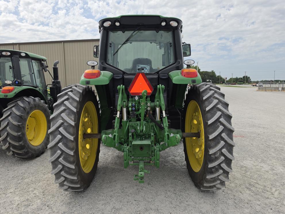 Image for 2023 John Deere 6155M