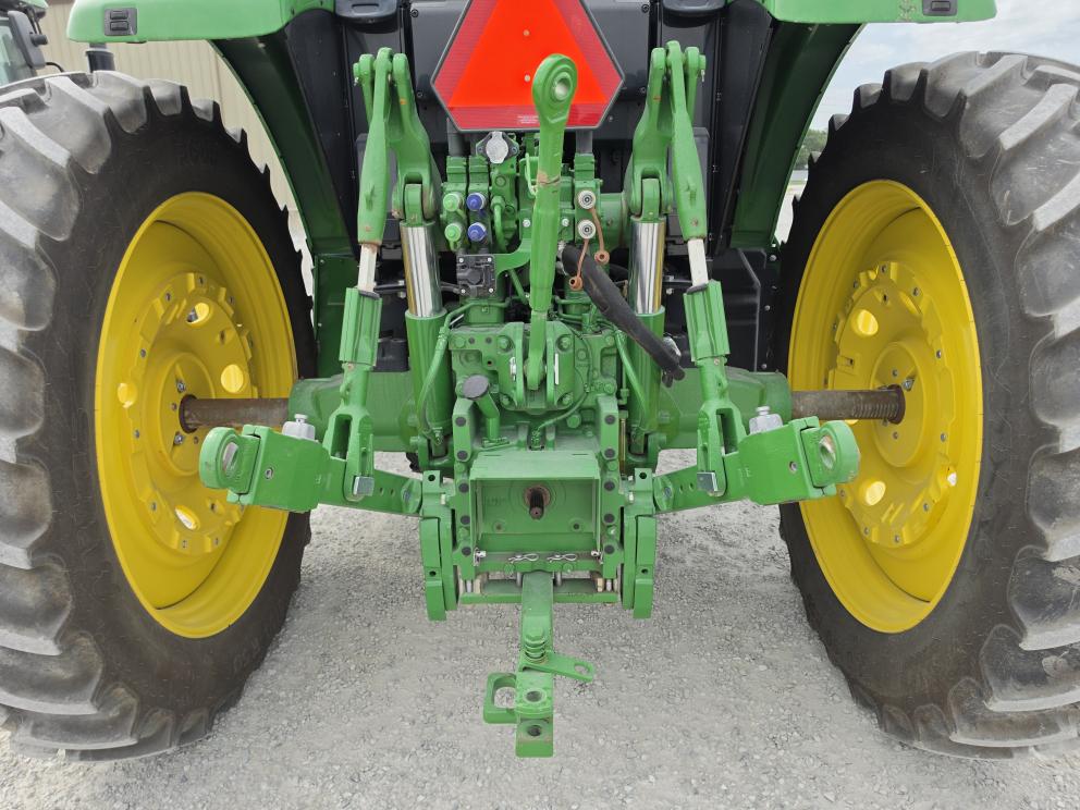Image for 2023 John Deere 6155M