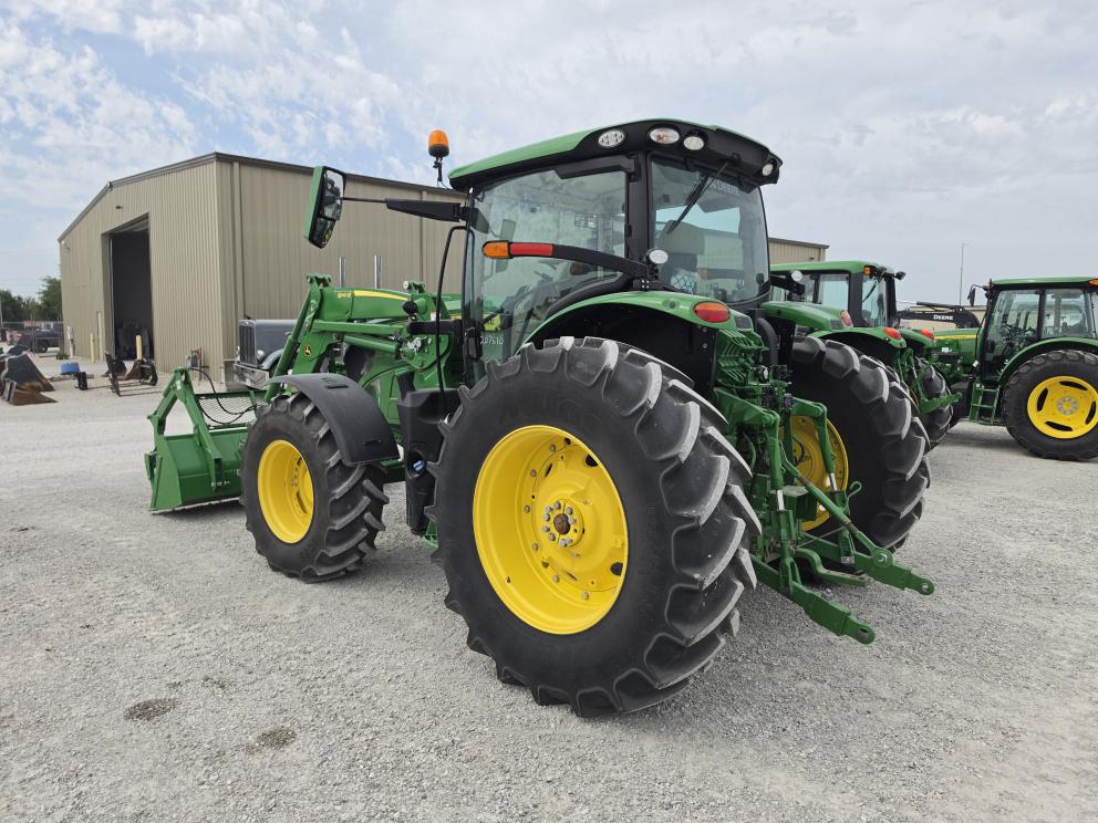Image for 2023 John Deere 6R 155
