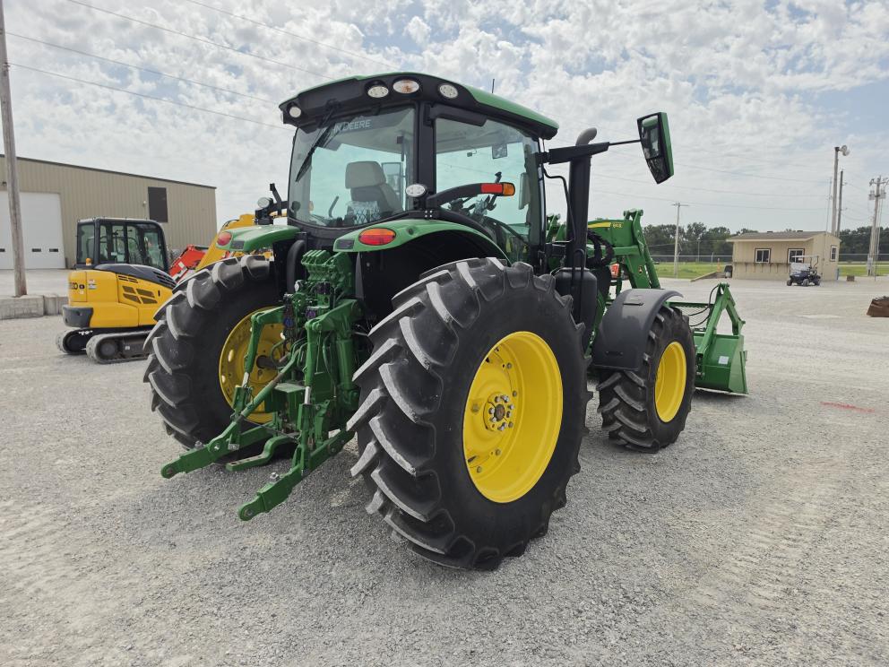 Image for 2023 John Deere 6R 155