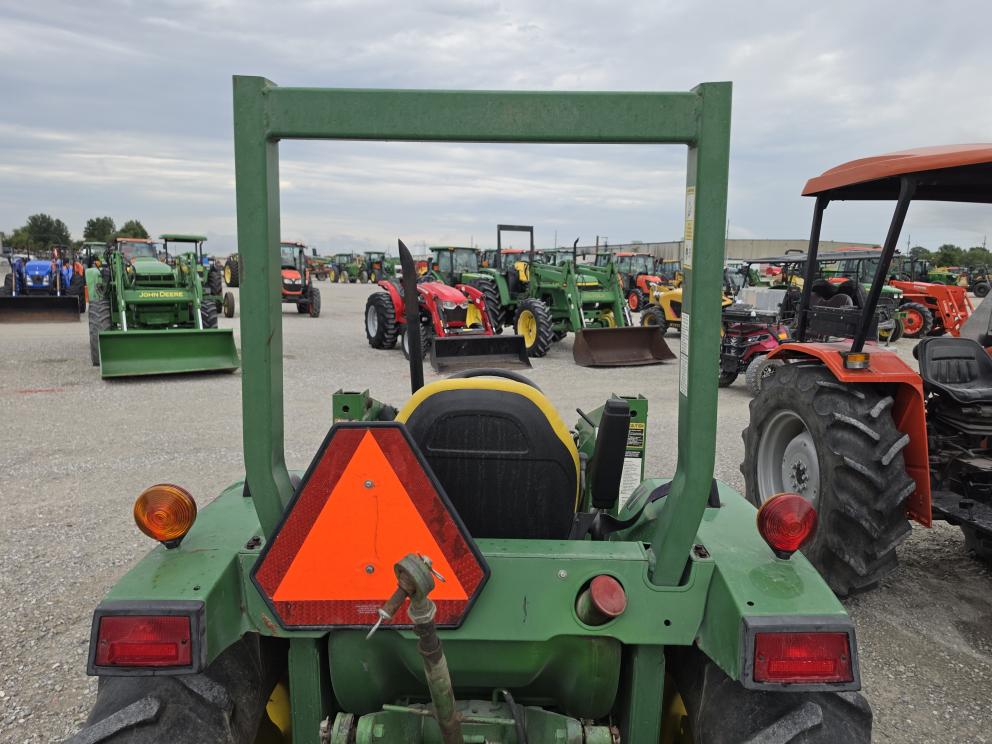 Image for 1996 John Deere 870