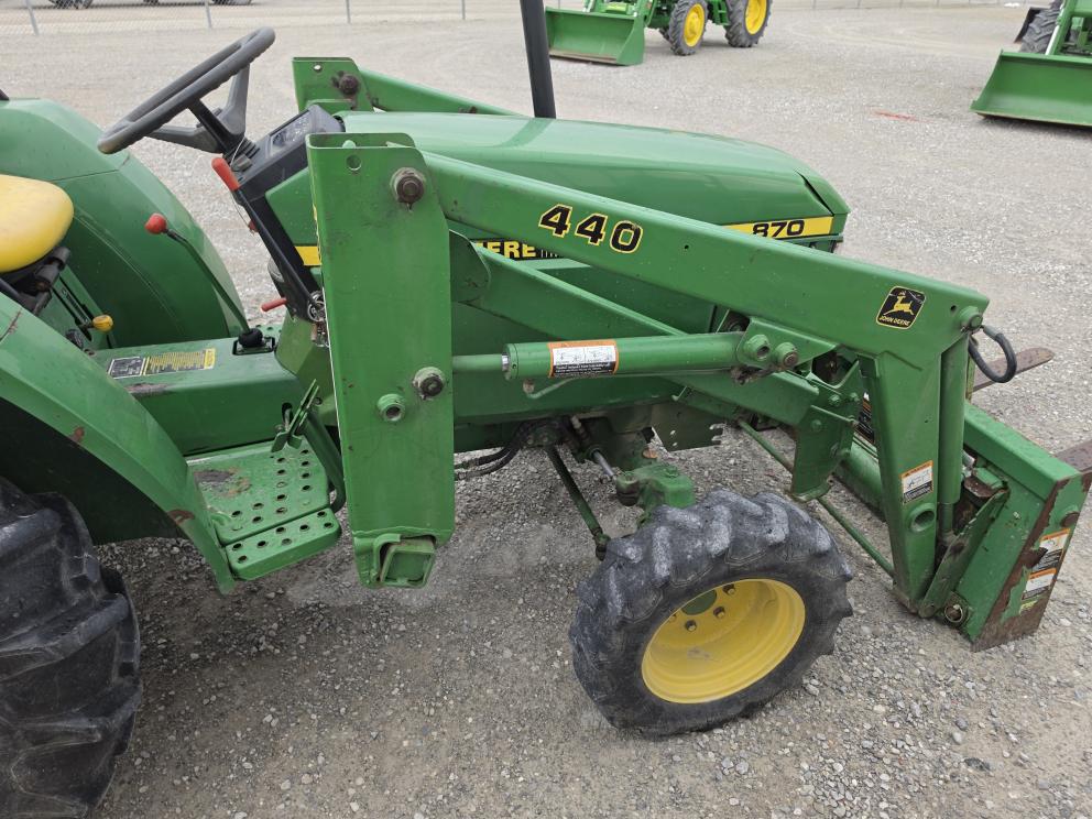 Image for 1996 John Deere 870