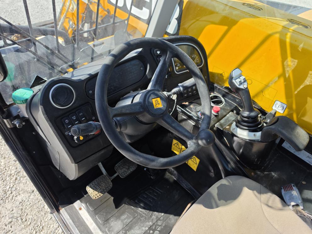 Image for 2015 JCB 525-60 Agri Hi-Viz