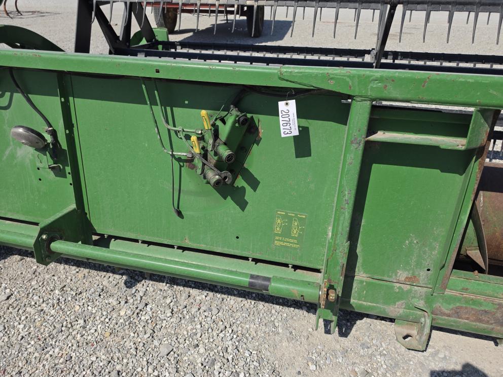 Image for 1995 John Deere 920