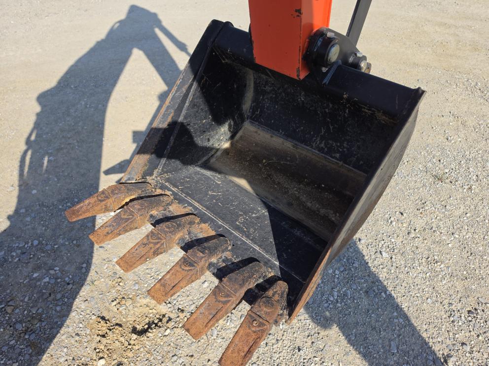 Image for 2006 Kubota M8540