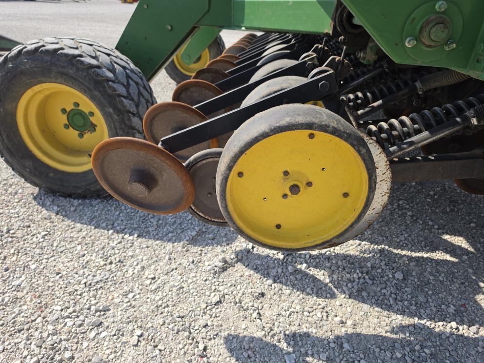 Image for 1996 John Deere 750