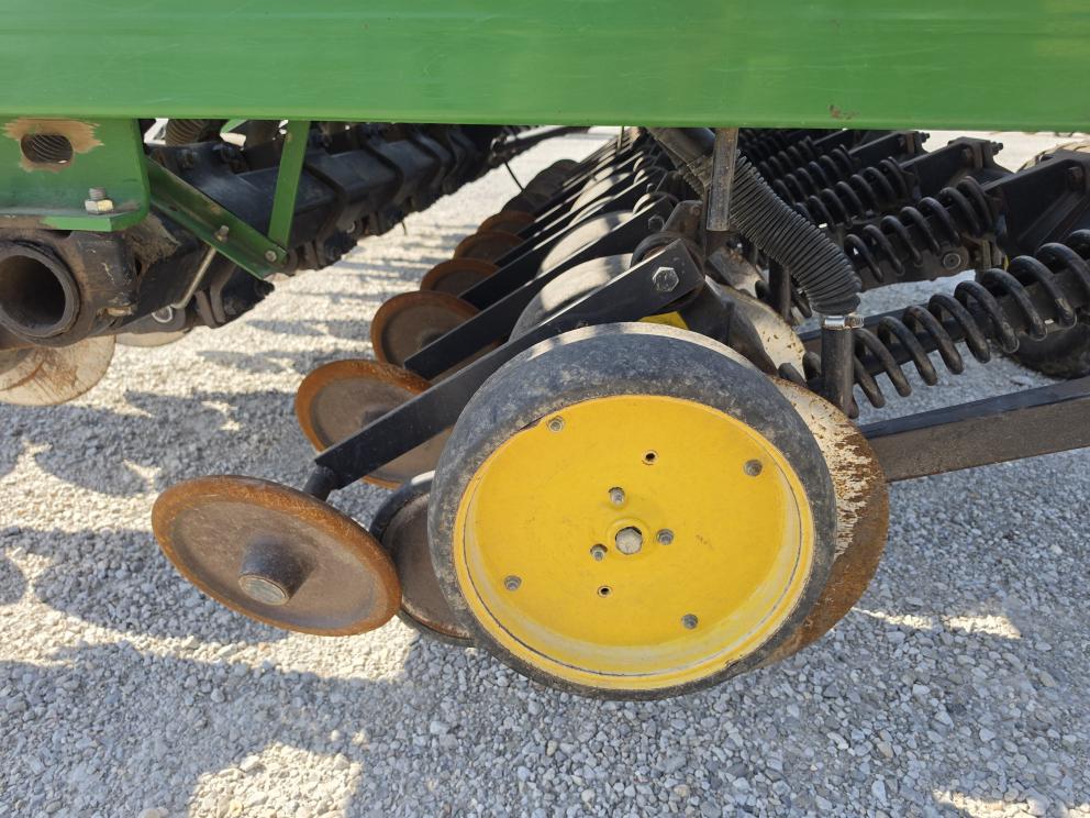Image for 1996 John Deere 750