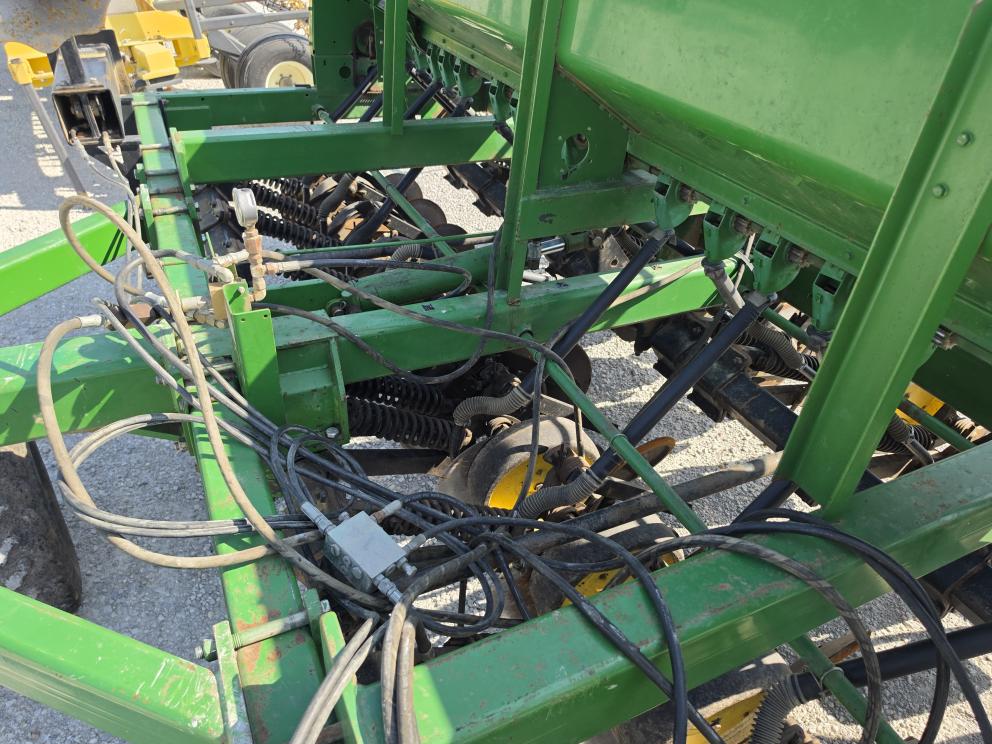 Image for 1996 John Deere 750