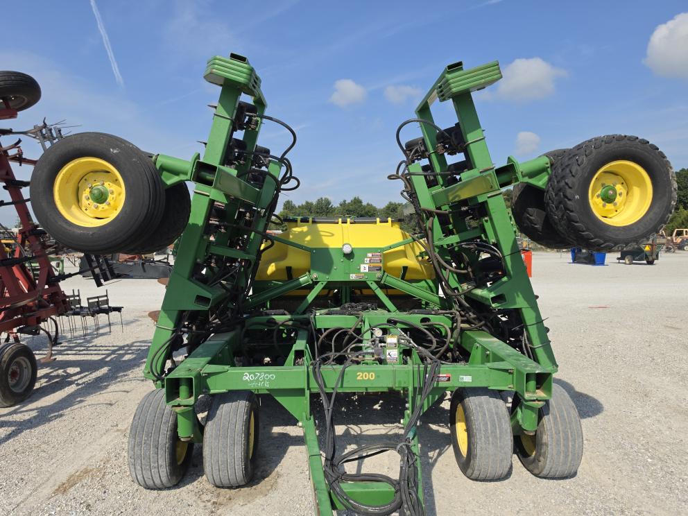 Image for 2005 John Deere 1890