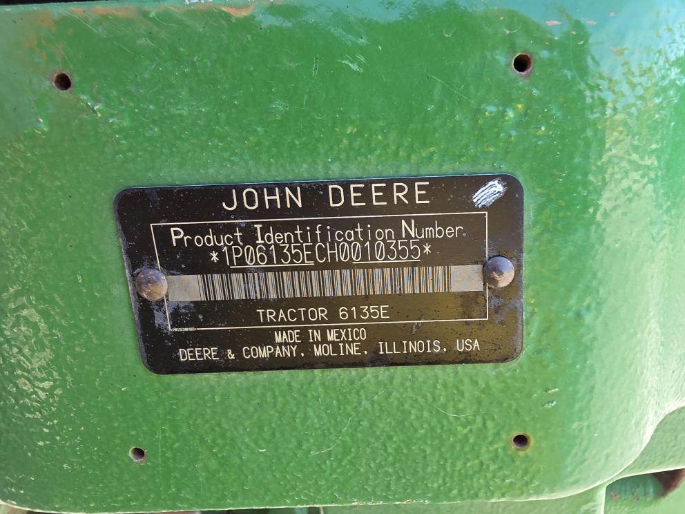 Image for 2017 John Deere 6135E