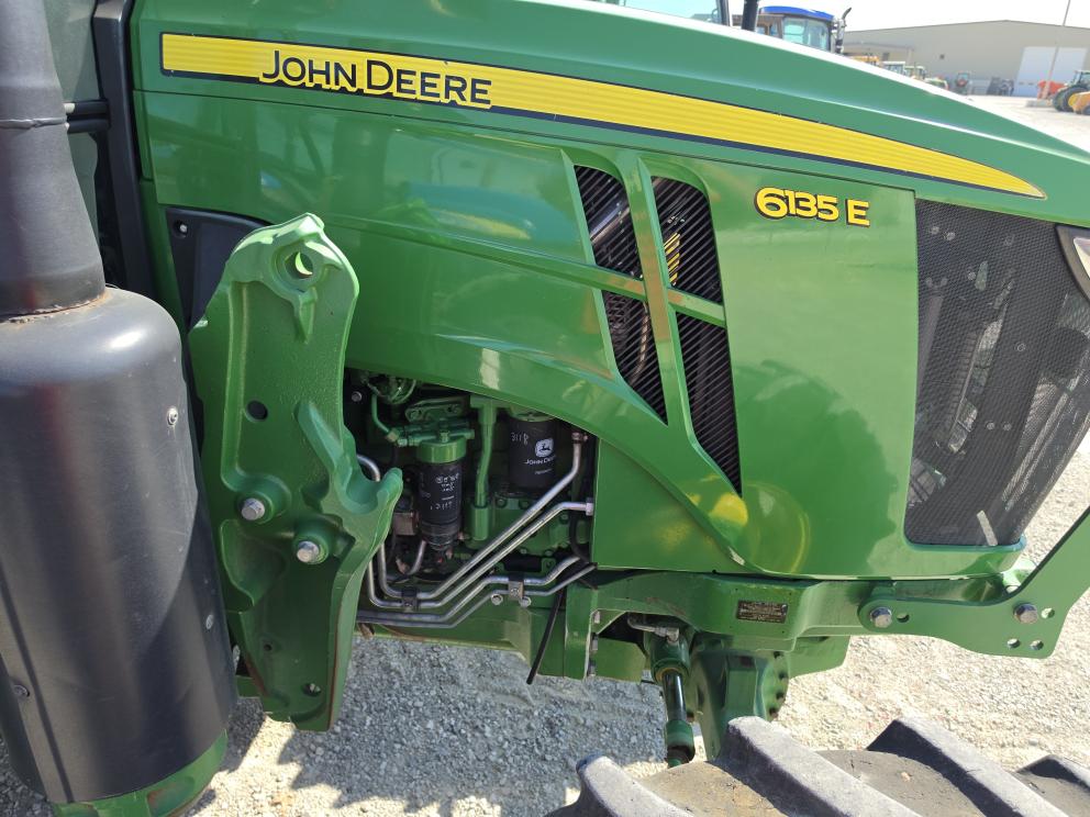 Image for 2017 John Deere 6135E