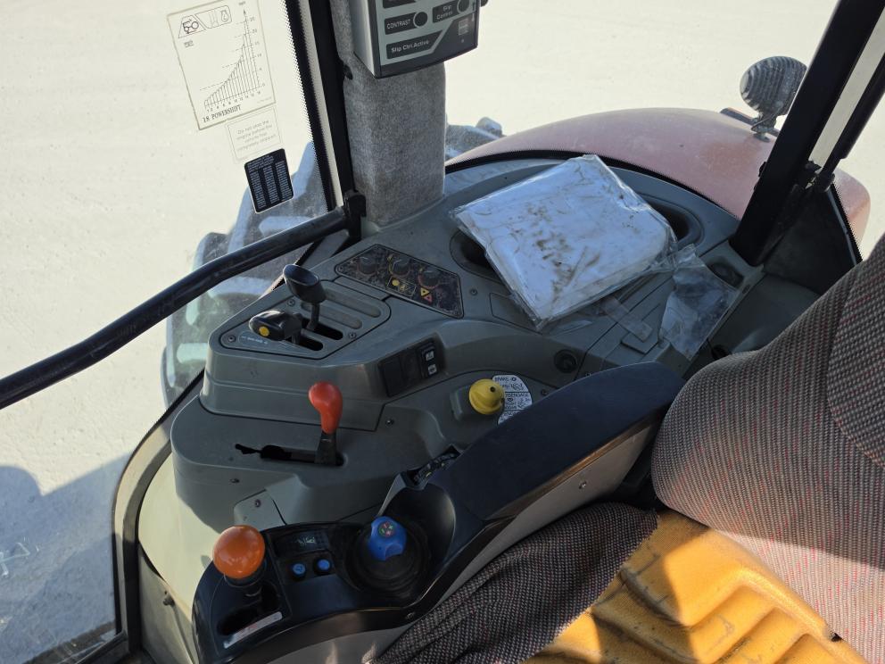 Image for 2001 Agco DT200