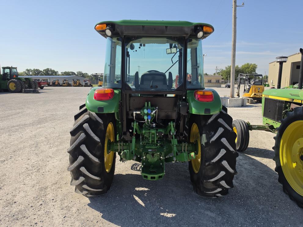 Image for 2018 John Deere 5100E