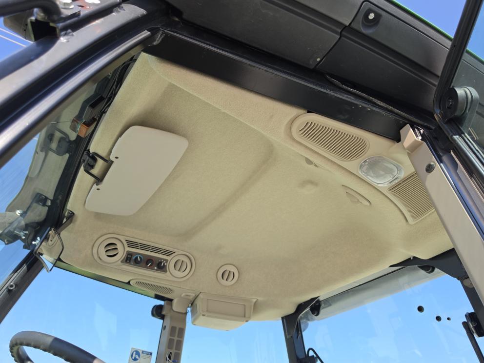 Image for 2018 John Deere 5100E