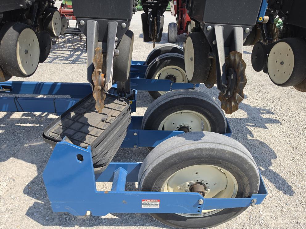 Image for 2010 Kinze 3500