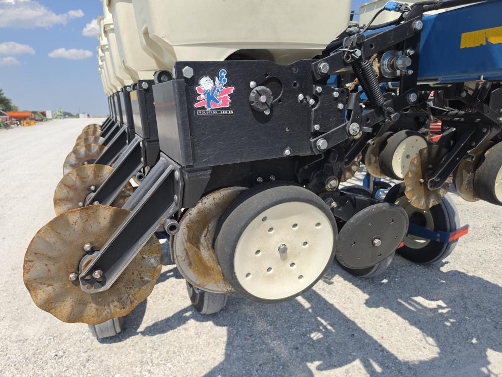Image for 2010 Kinze 3500