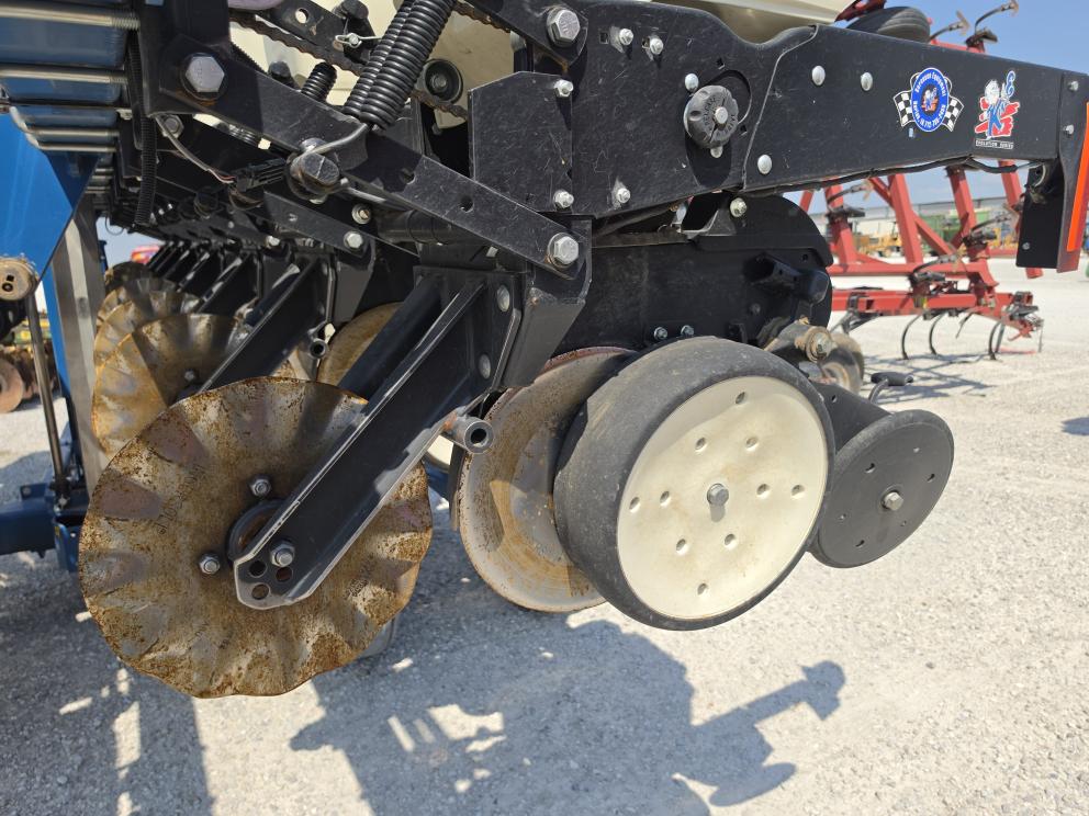 Image for 2010 Kinze 3500