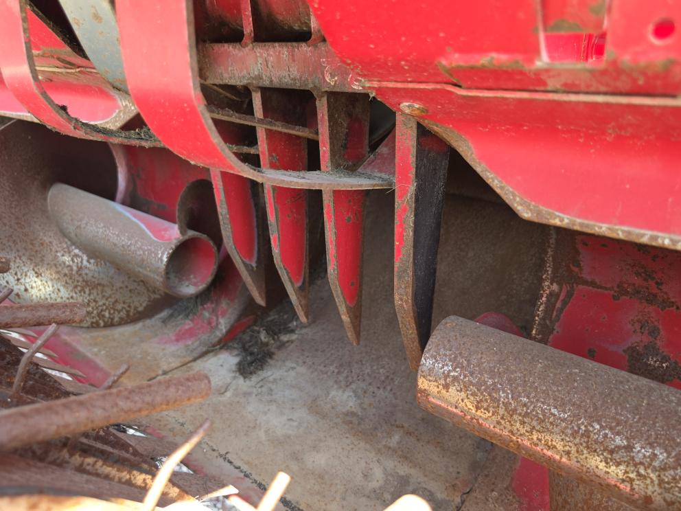 Image for 2014 Massey Ferguson 1837