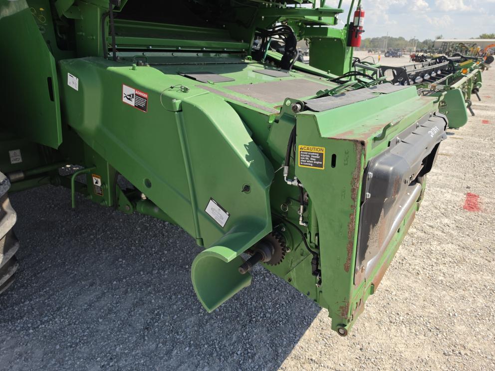 Image for 2015 John Deere S660