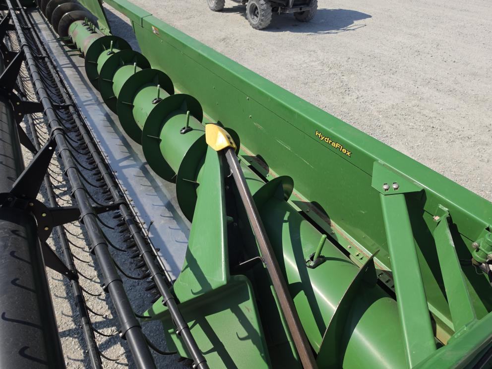 Image for 2010 John Deere 635F