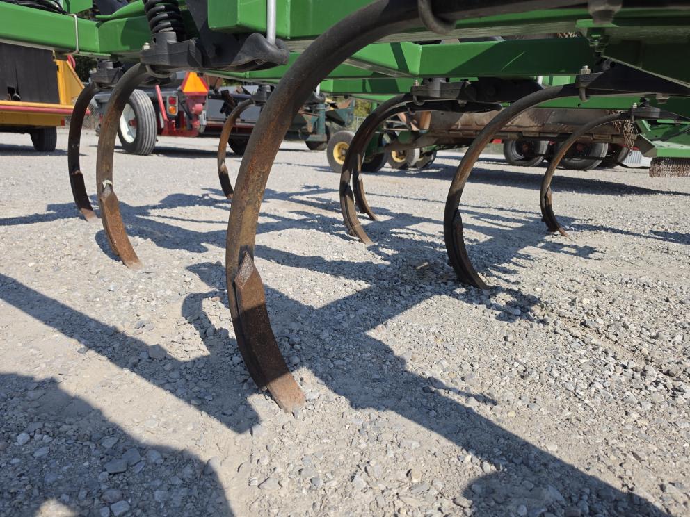 Image for 2014 John Deere 610