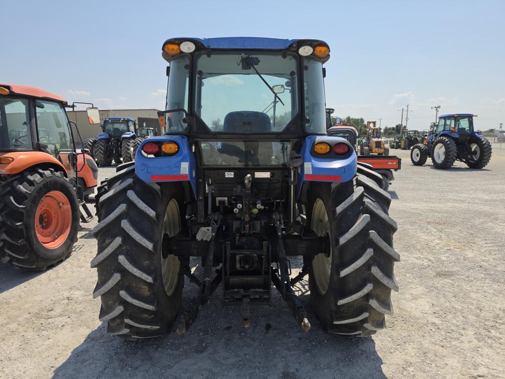 Image for 2013 New Holland T4.115