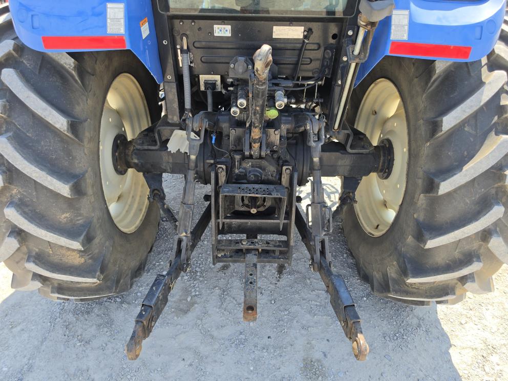 Image for 2013 New Holland T4.115