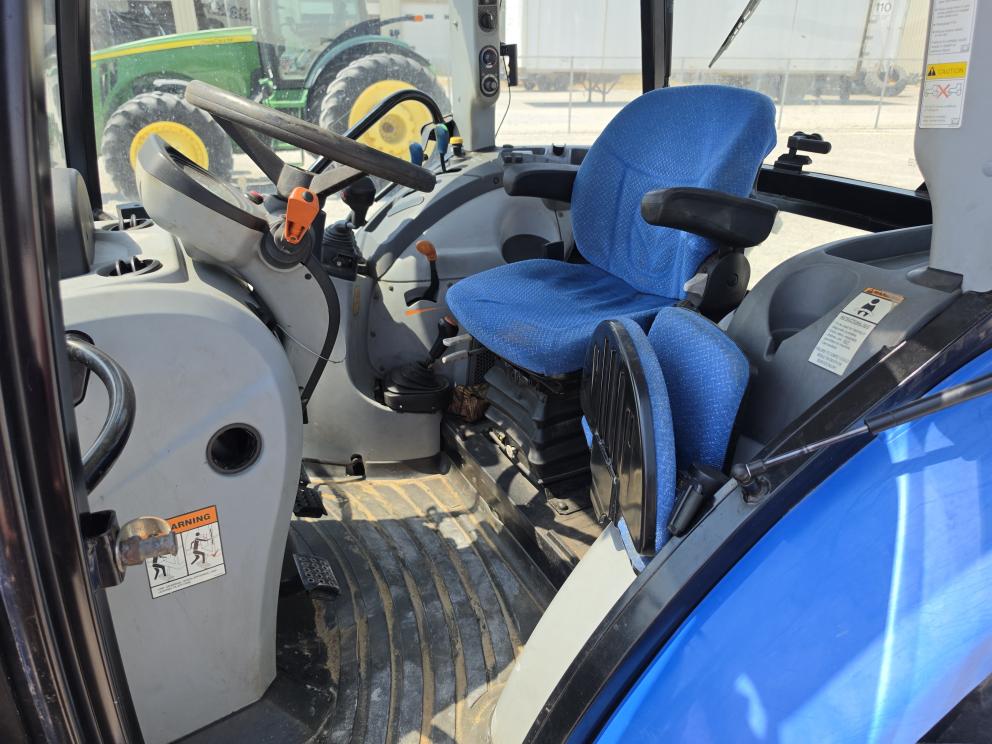 Image for 2013 New Holland T4.115
