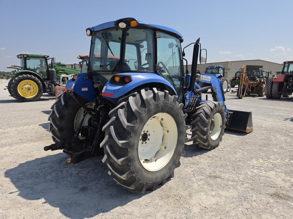 Image for 2013 New Holland T4.115