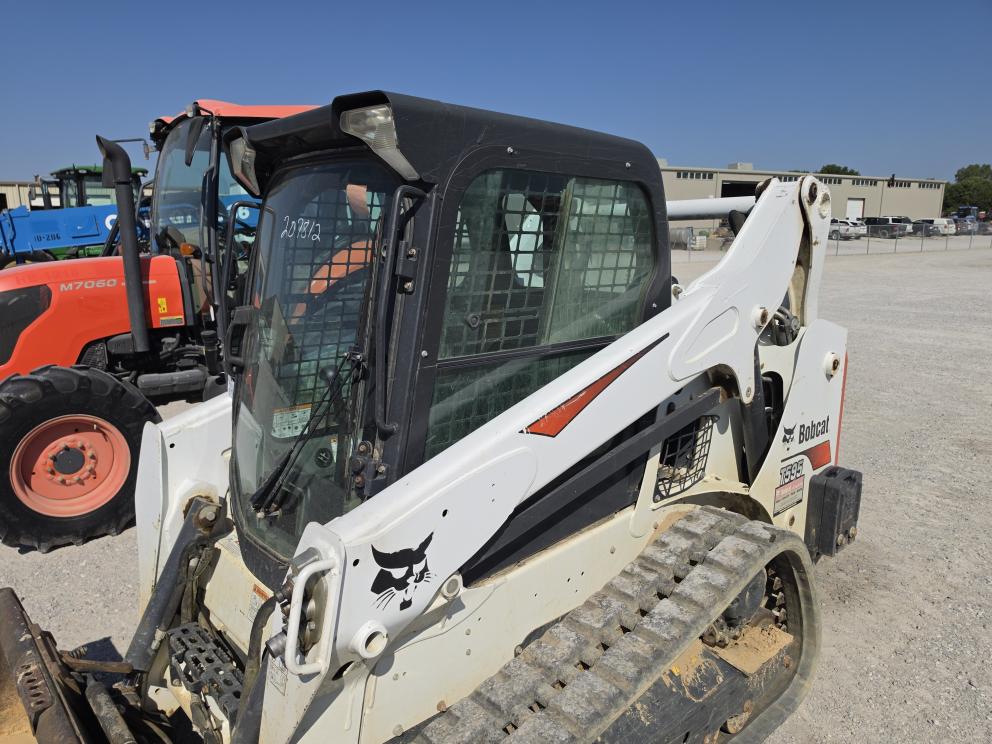 Image for 2017 Bobcat T595