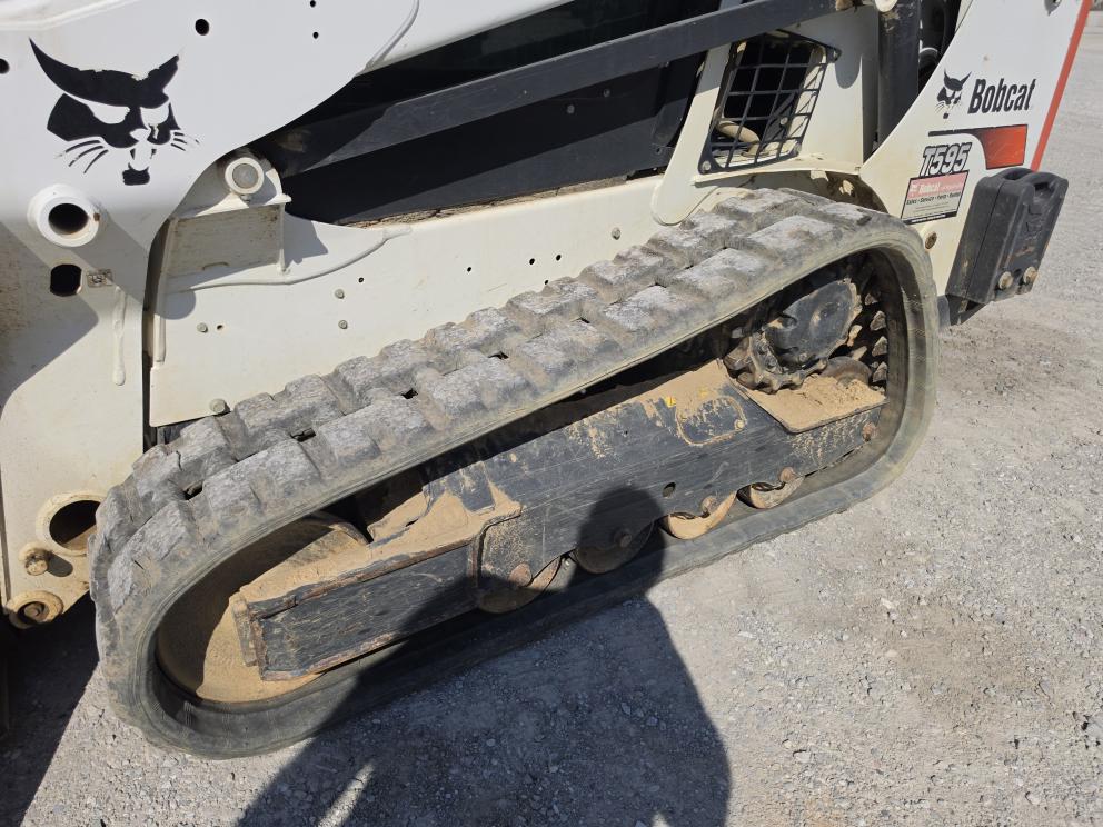Image for 2017 Bobcat T595