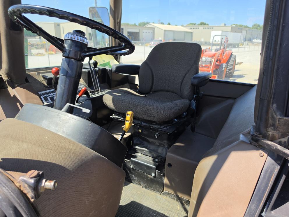 Image for 1986 John Deere 4450