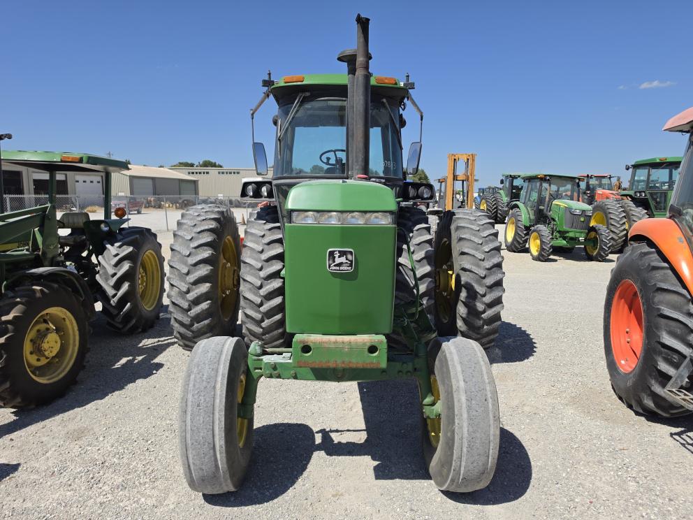 Image for 1986 John Deere 4450