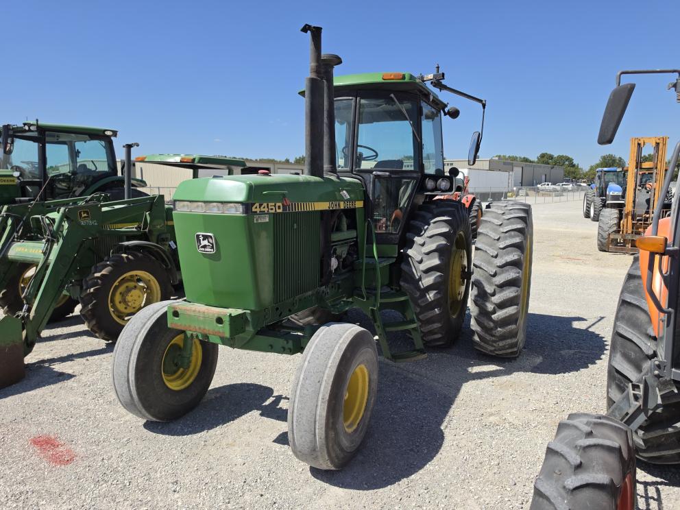Image for 1986 John Deere 4450