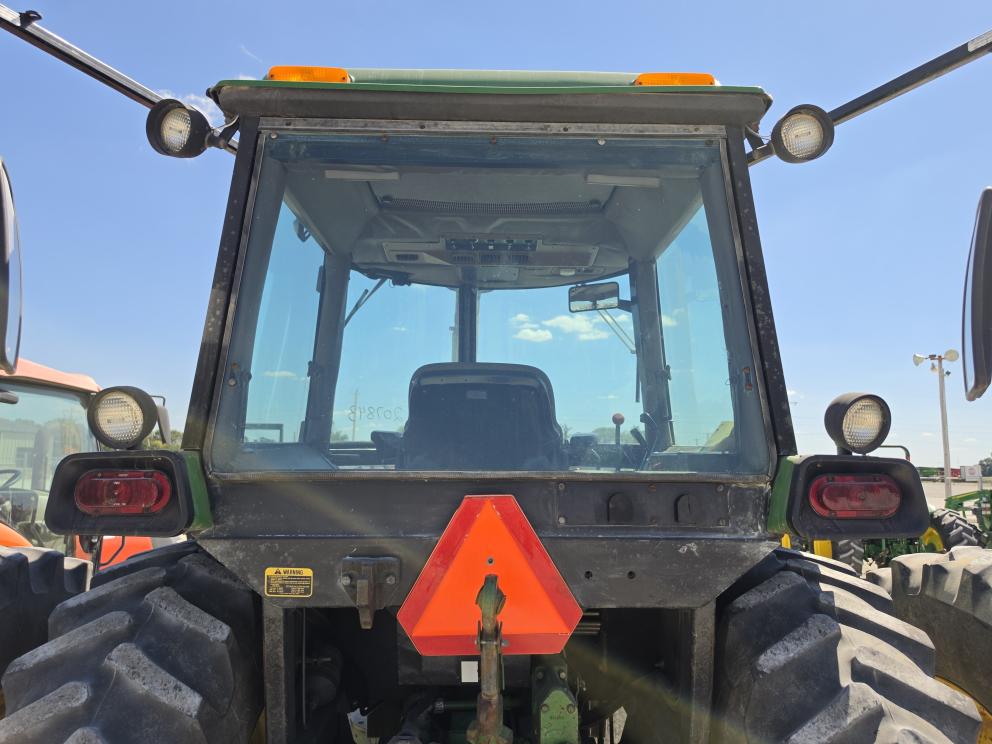 Image for 1986 John Deere 4450