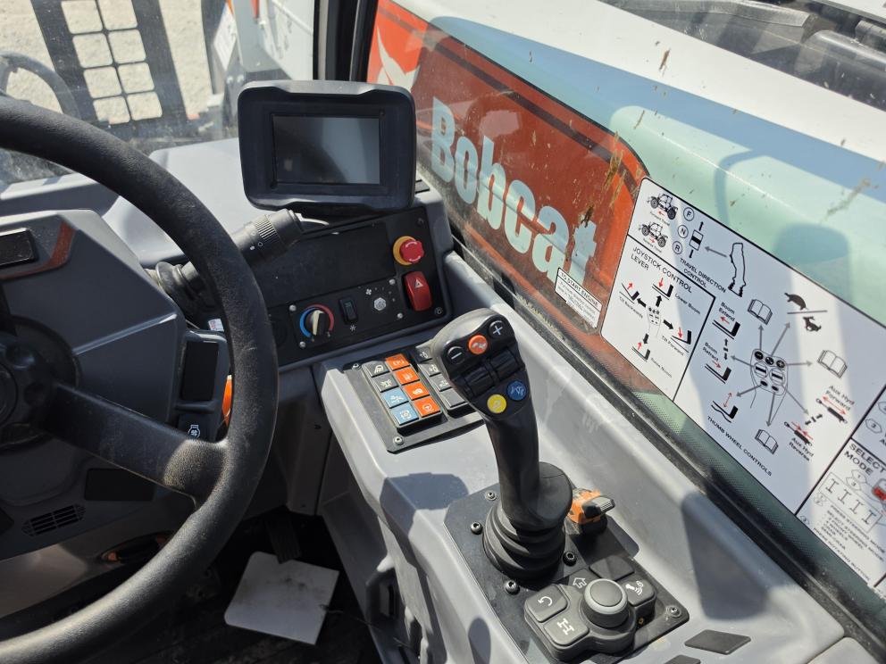 Image for 2022 Bobcat TL619