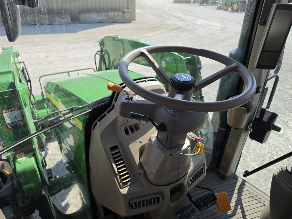 Image for 2024 John Deere 6120M