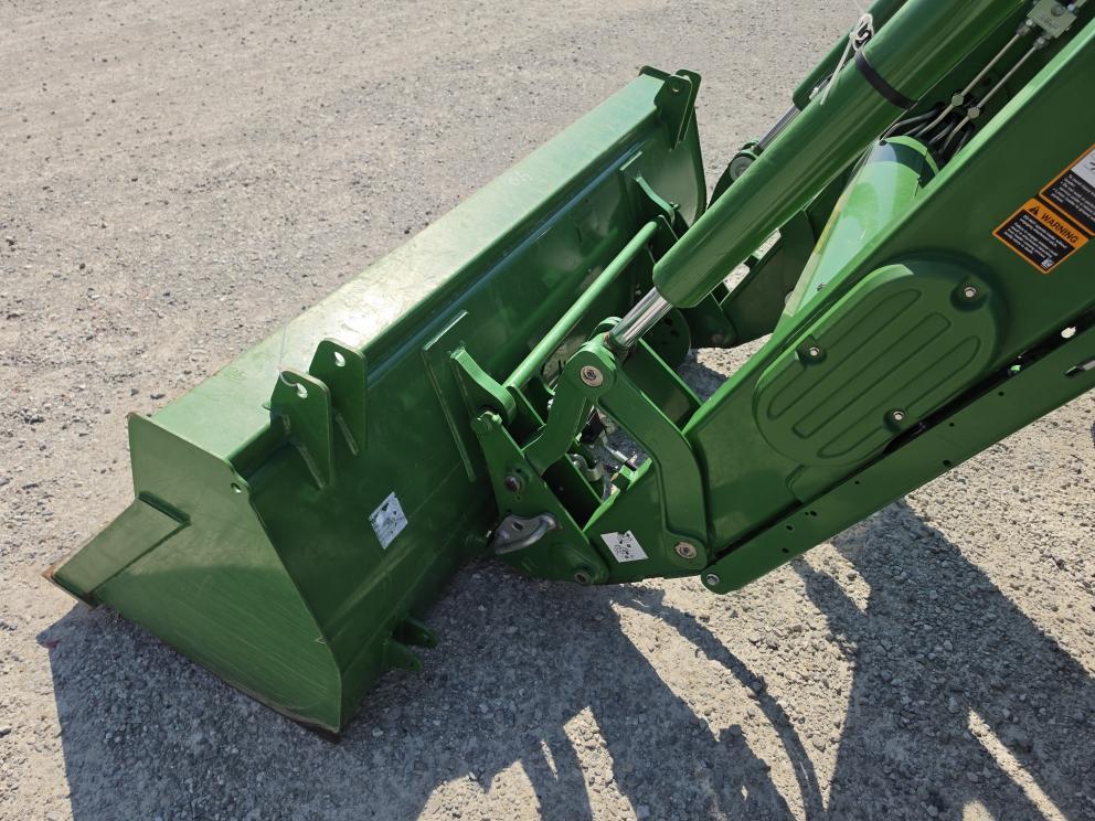 Image for 2024 John Deere 6120M