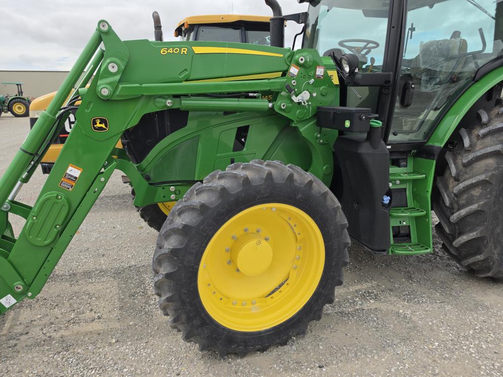 Image for 2023 John Deere 6R 145