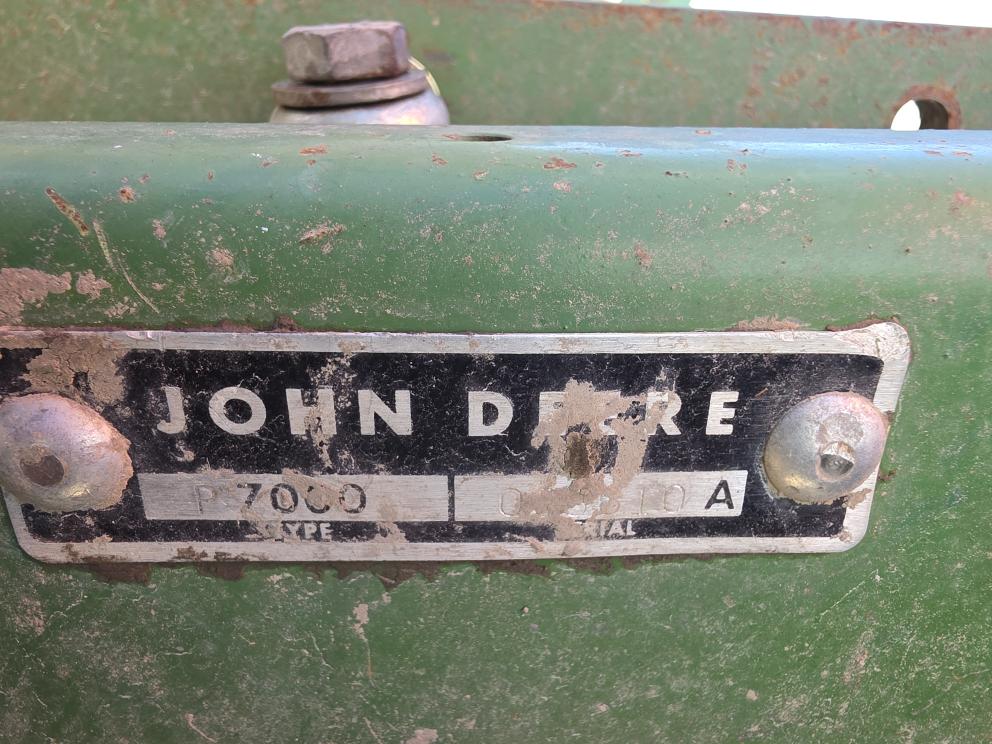 Image for John Deere 7000
