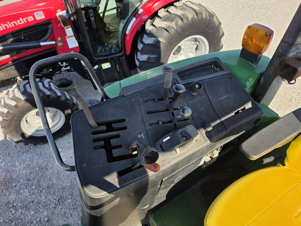 Image for 1993 John Deere 6300