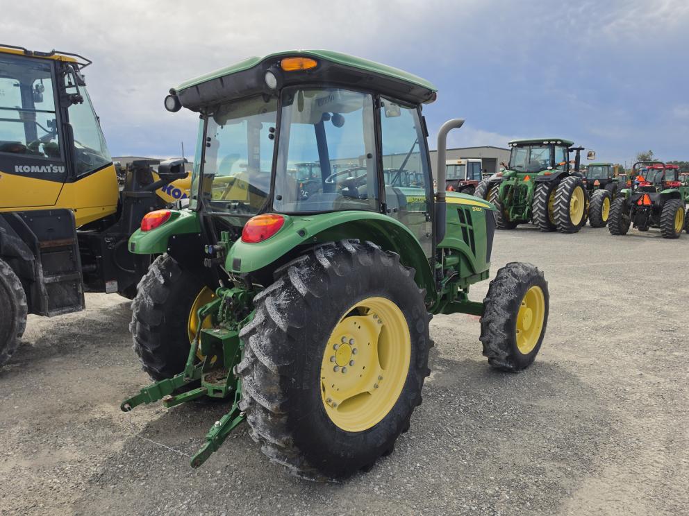 Image for 2013 John Deere 5085E