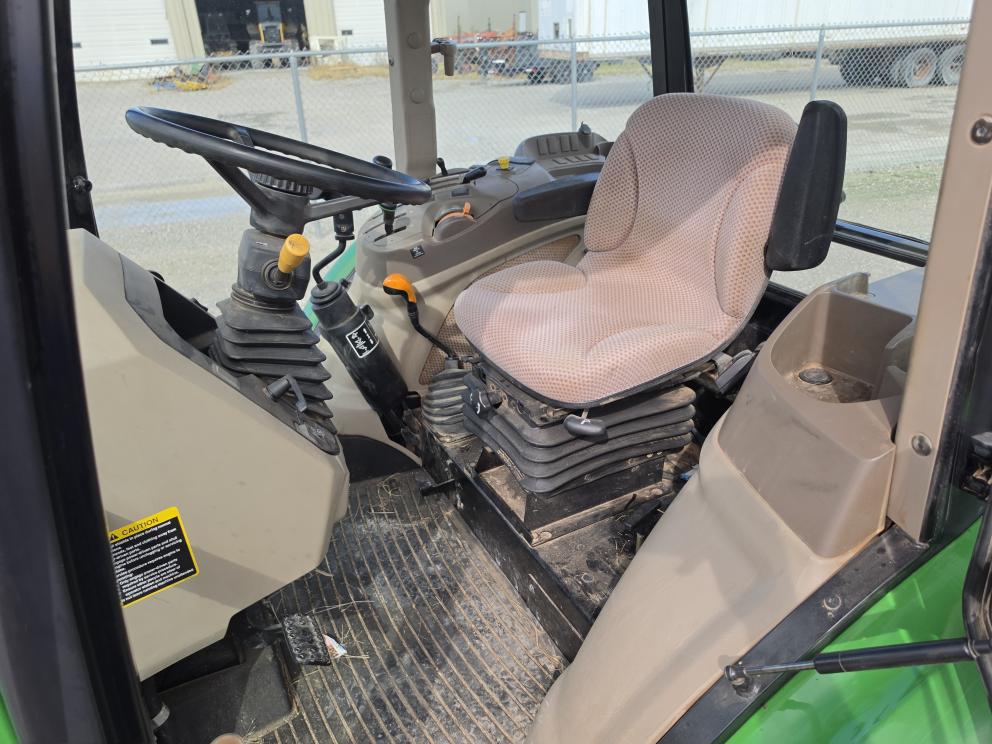 Image for 2013 John Deere 5085E