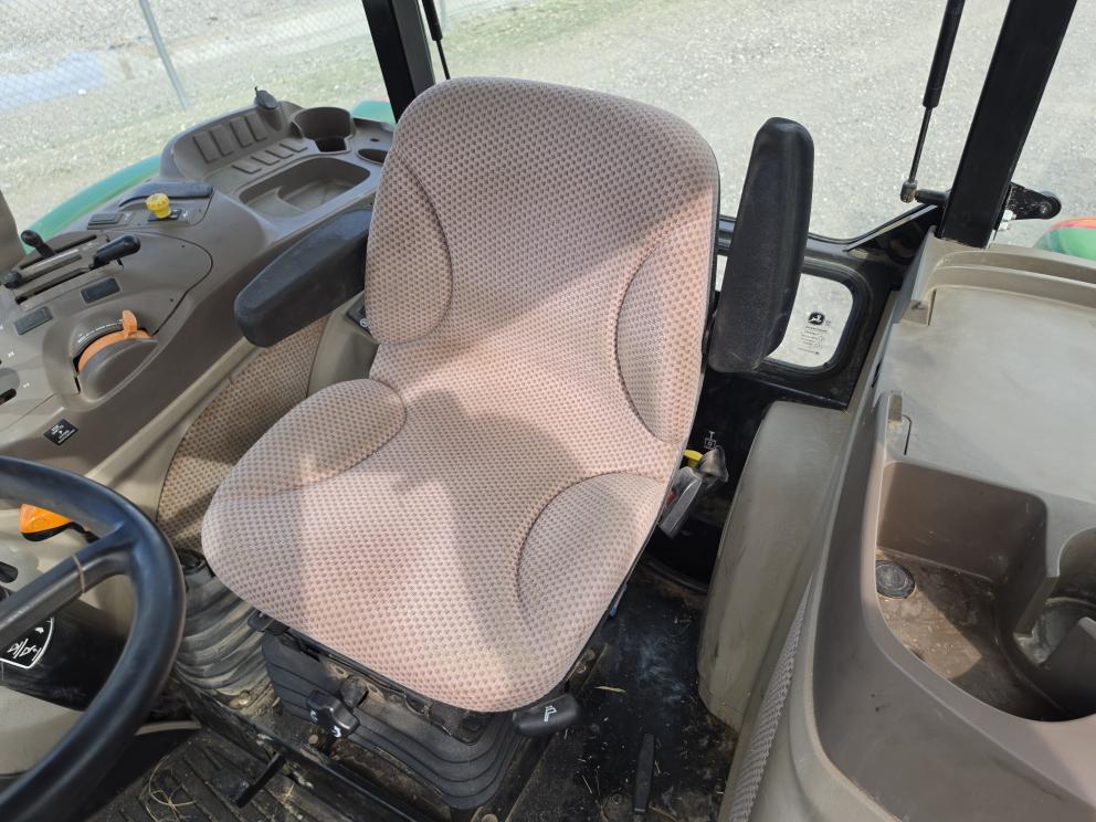 Image for 2013 John Deere 5085E
