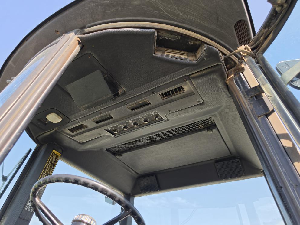 Image for 1982 John Deere 4640