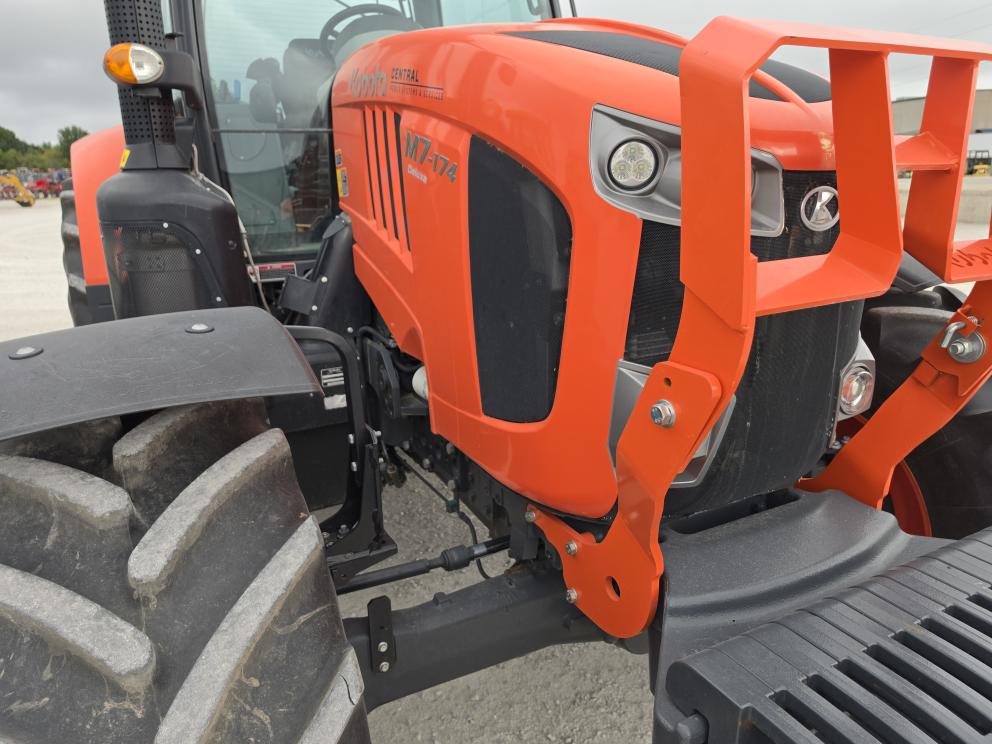 Image for 2023 Kubota M7-174
