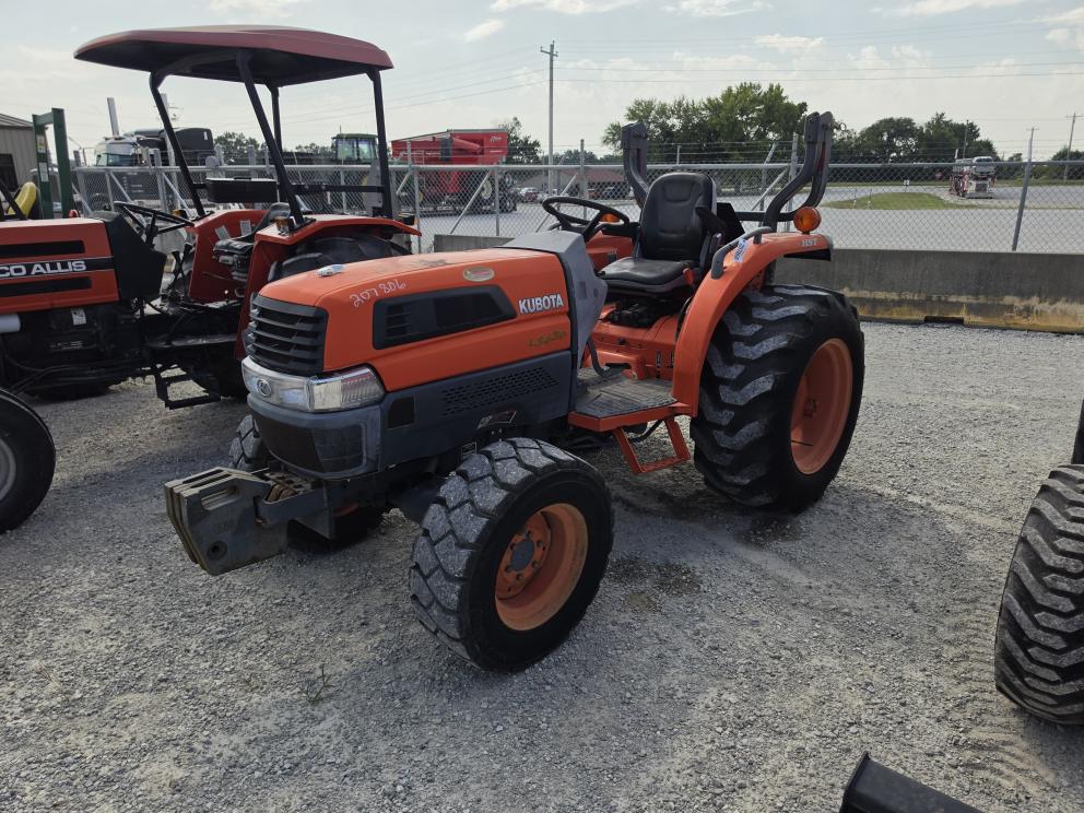 Image for 2006 Kubota L3430